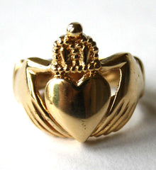 9ct Heavy Claddagh