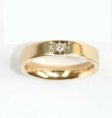 9ct yellow diamond band