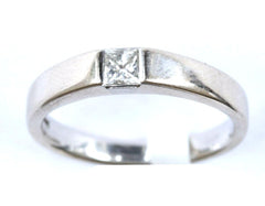 18ct White 1/5ct Solitaire