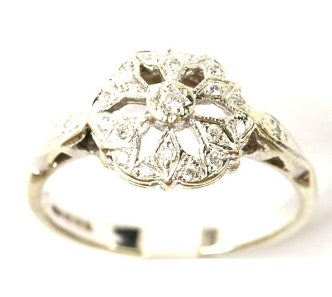 9ct White Flower Style