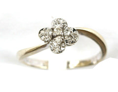 9ct white flower cluster(0.10points)