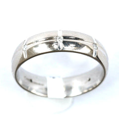 18ct white 8stone band