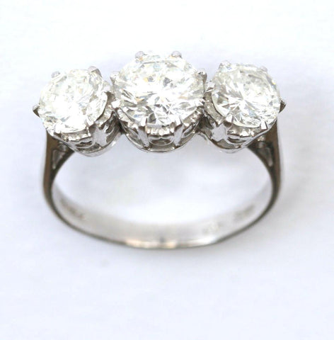 18ct white triology (approx 3.00ct)