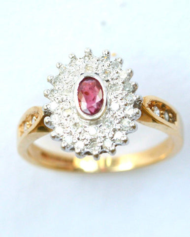 9ct diamond & ruby oval