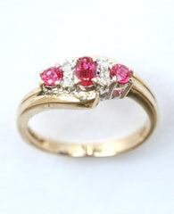 9ct diamond & ruby