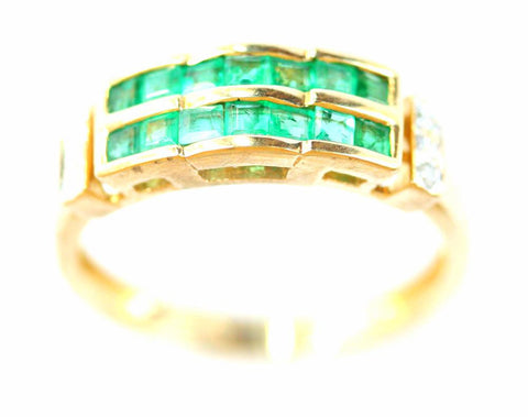 9ct diamond chip & emerald