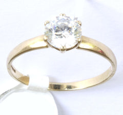 9ct Cubic Zirconia Solitaire & C.Z Shoulders