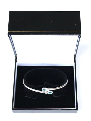 9ct white blue stone