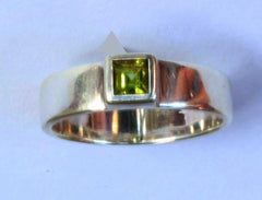 Silver Peridot Style Stone