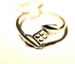 Silver Mackintosh Twist